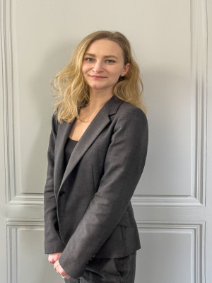 Louise-YVARD